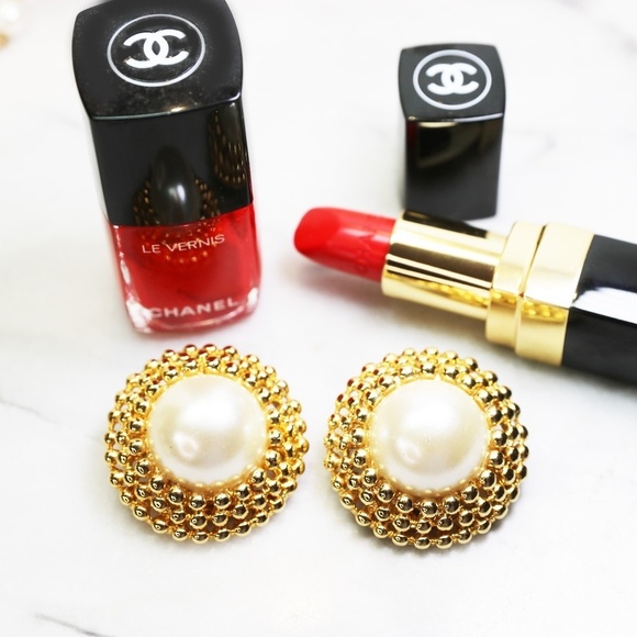 Jewelry - Pearl Earrings - Massive Gold Caviar Clip-on Vintage Luxury Timeless Bridal Gift